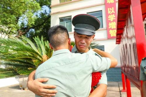老兵任班长爆料视频,震撼爆料背后的真实故事