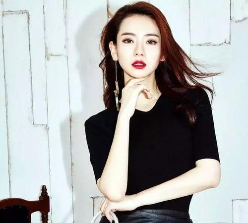 戚薇爆料娱乐圈视频合集,戚薇独家爆料视频合集深度解析