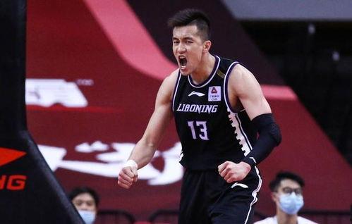 郭艾伦爆料队内训练视频